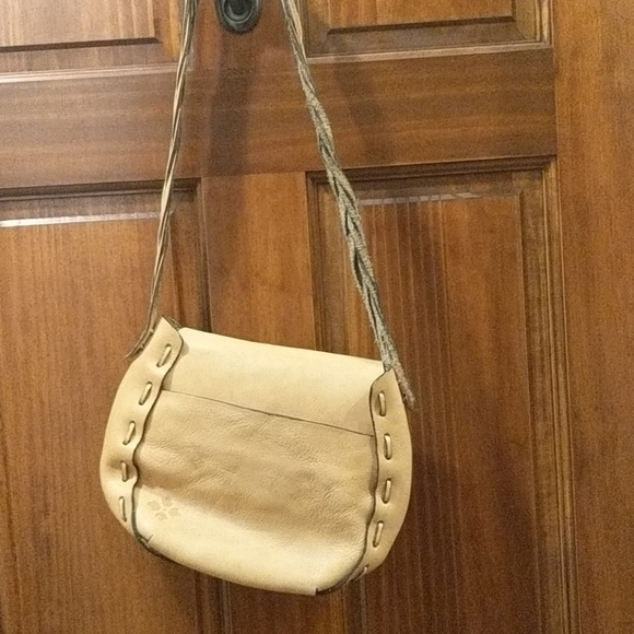 Patricia Nash tooled pink canteen bag purse - Picture 4 of 9